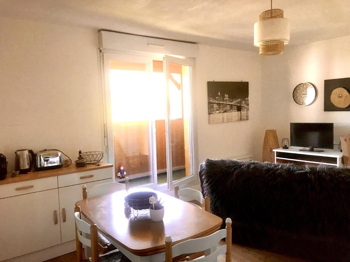 Appartement Charmant A Bagneres De Bigorre 56 M² Avec Balcon Esterno foto