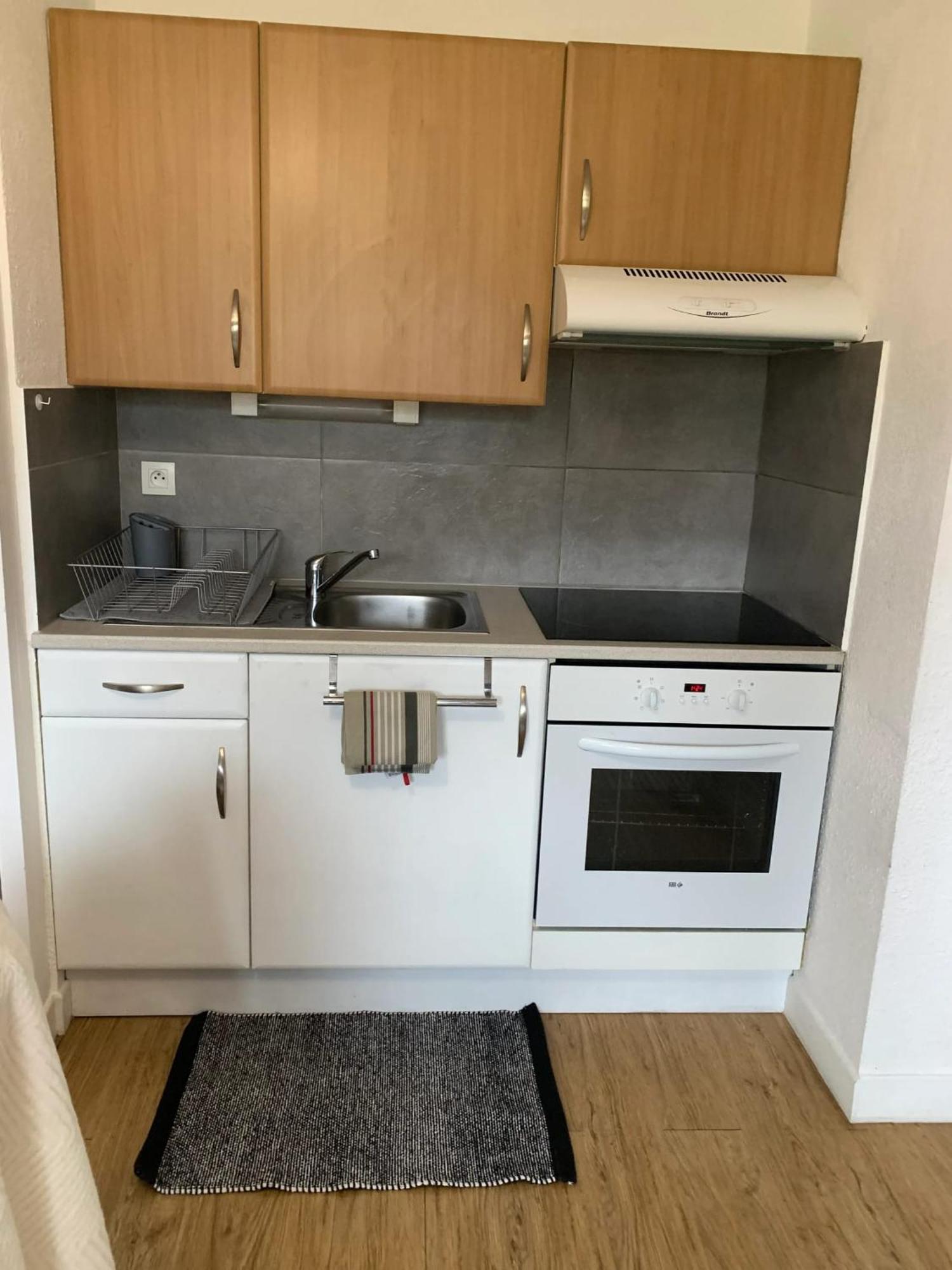 Appartement Charmant A Bagneres De Bigorre 56 M² Avec Balcon Esterno foto